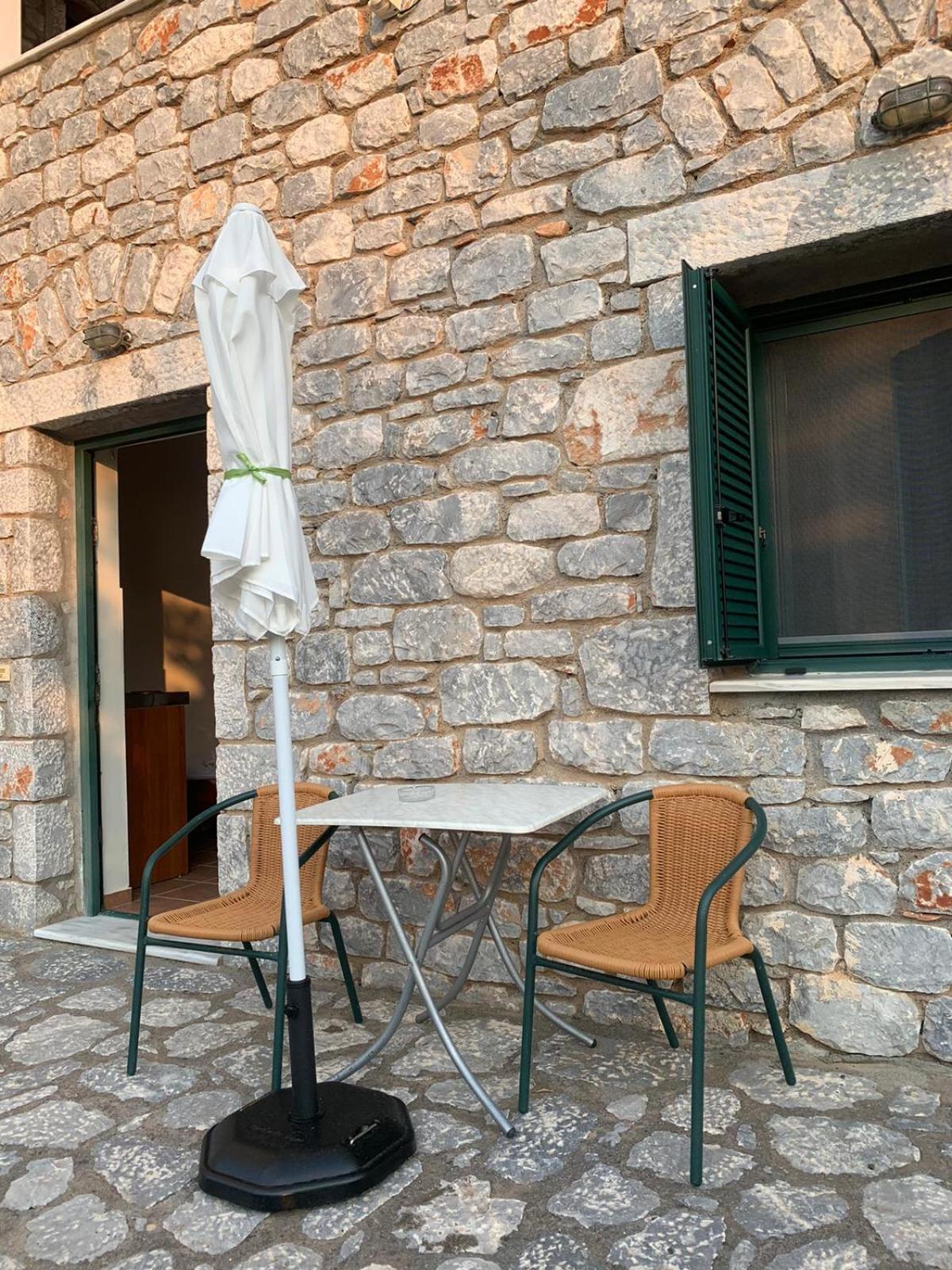 Vatoulia House Aparthotel Néon Oítilon Exterior foto