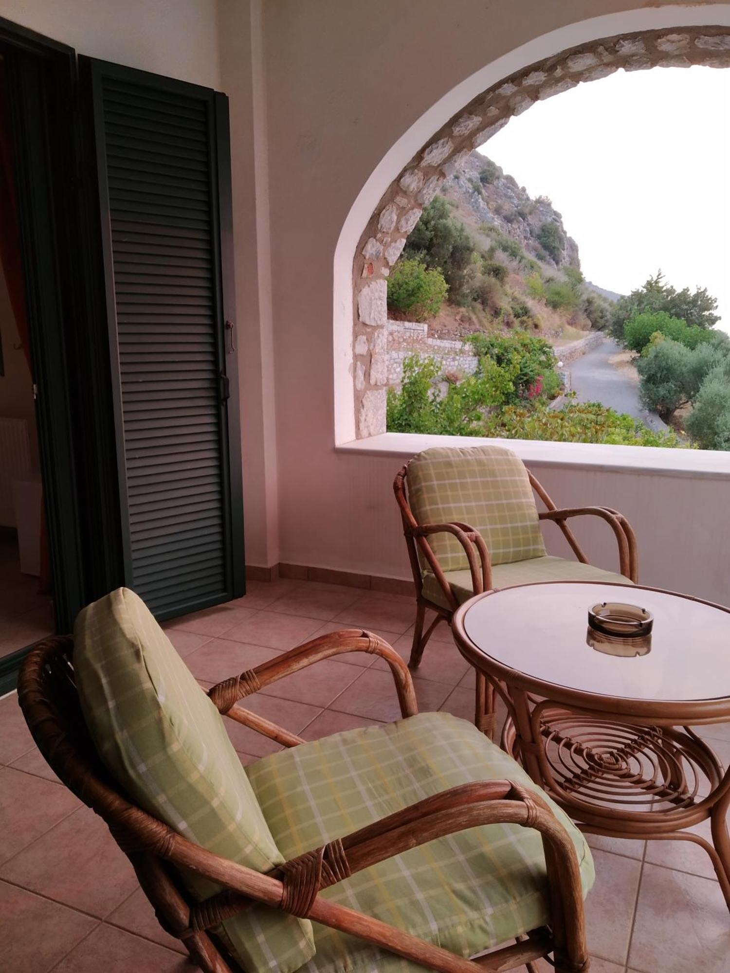 Vatoulia House Aparthotel Néon Oítilon Exterior foto